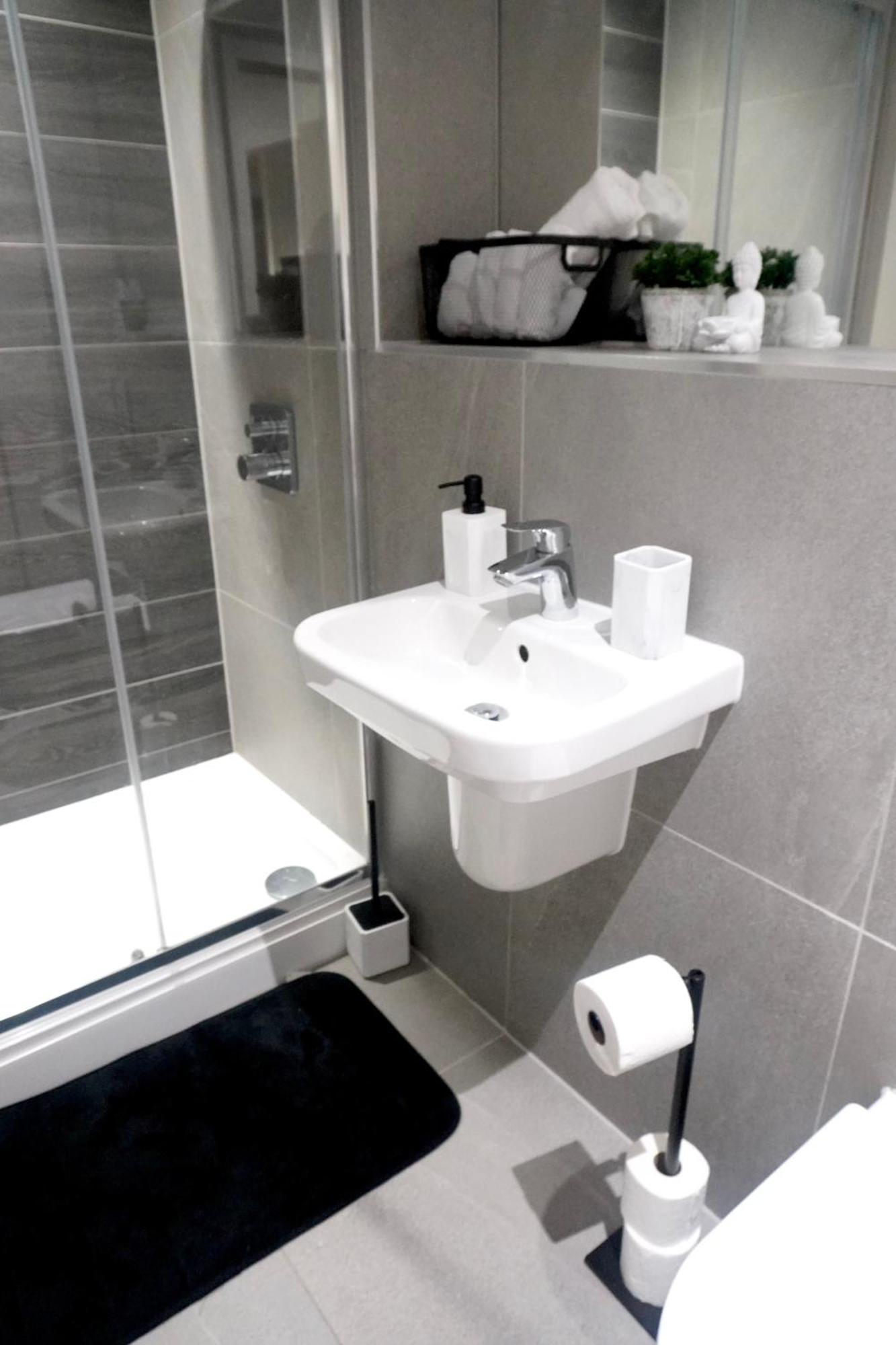 Central Manchester Luxury 2 Bed Apartment With Balcony Buitenkant foto