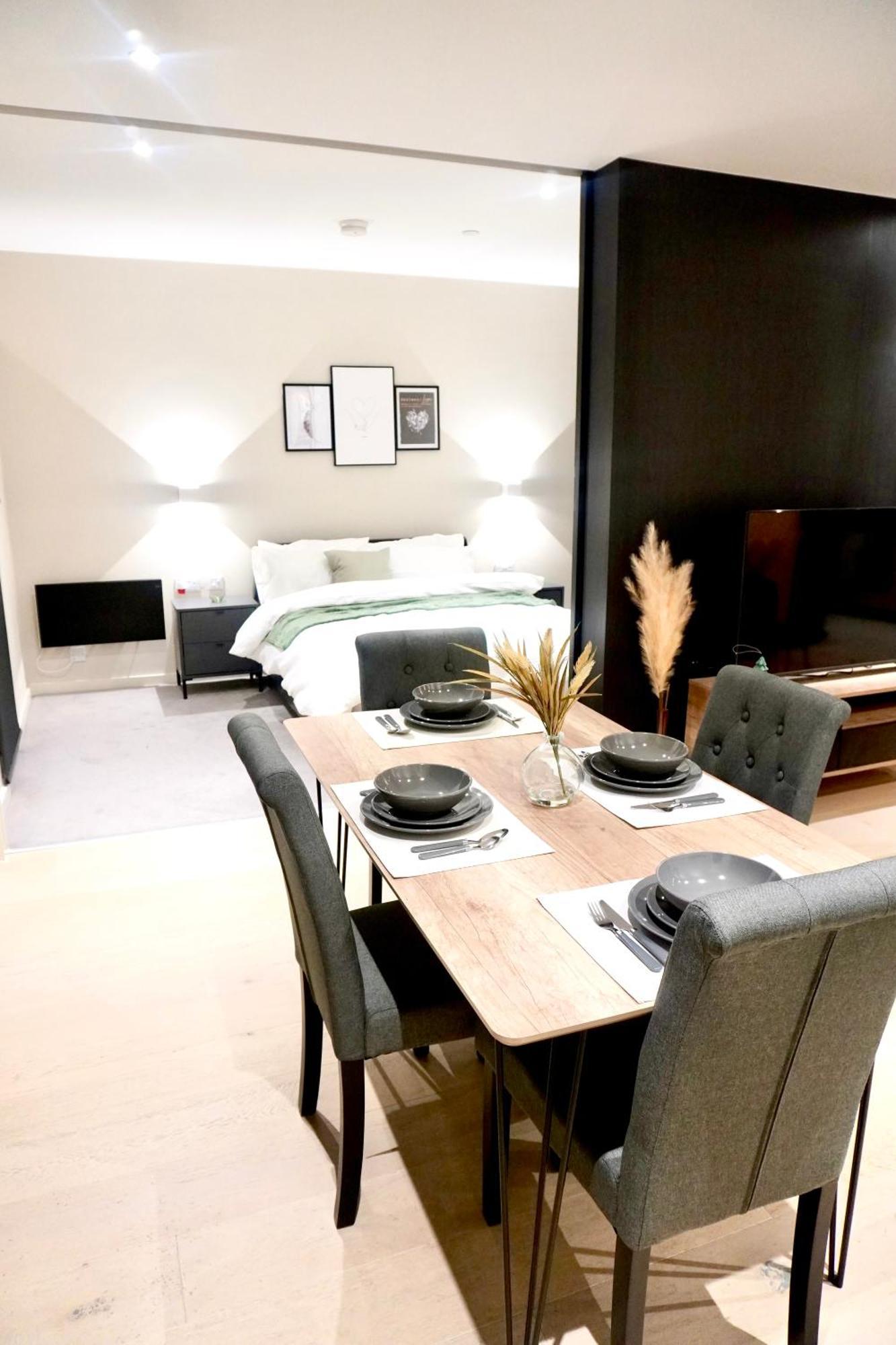 Central Manchester Luxury 2 Bed Apartment With Balcony Buitenkant foto