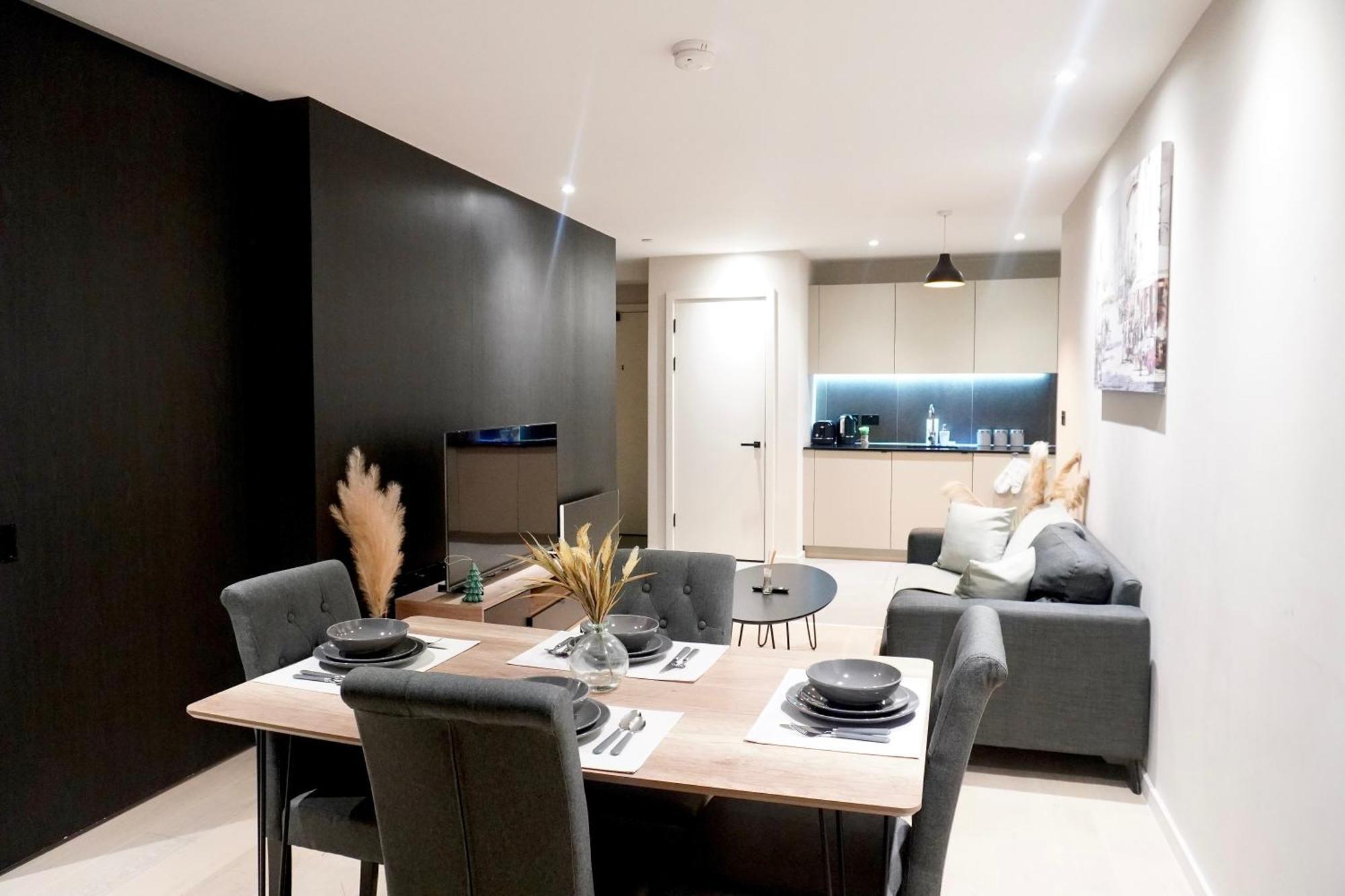 Central Manchester Luxury 2 Bed Apartment With Balcony Buitenkant foto